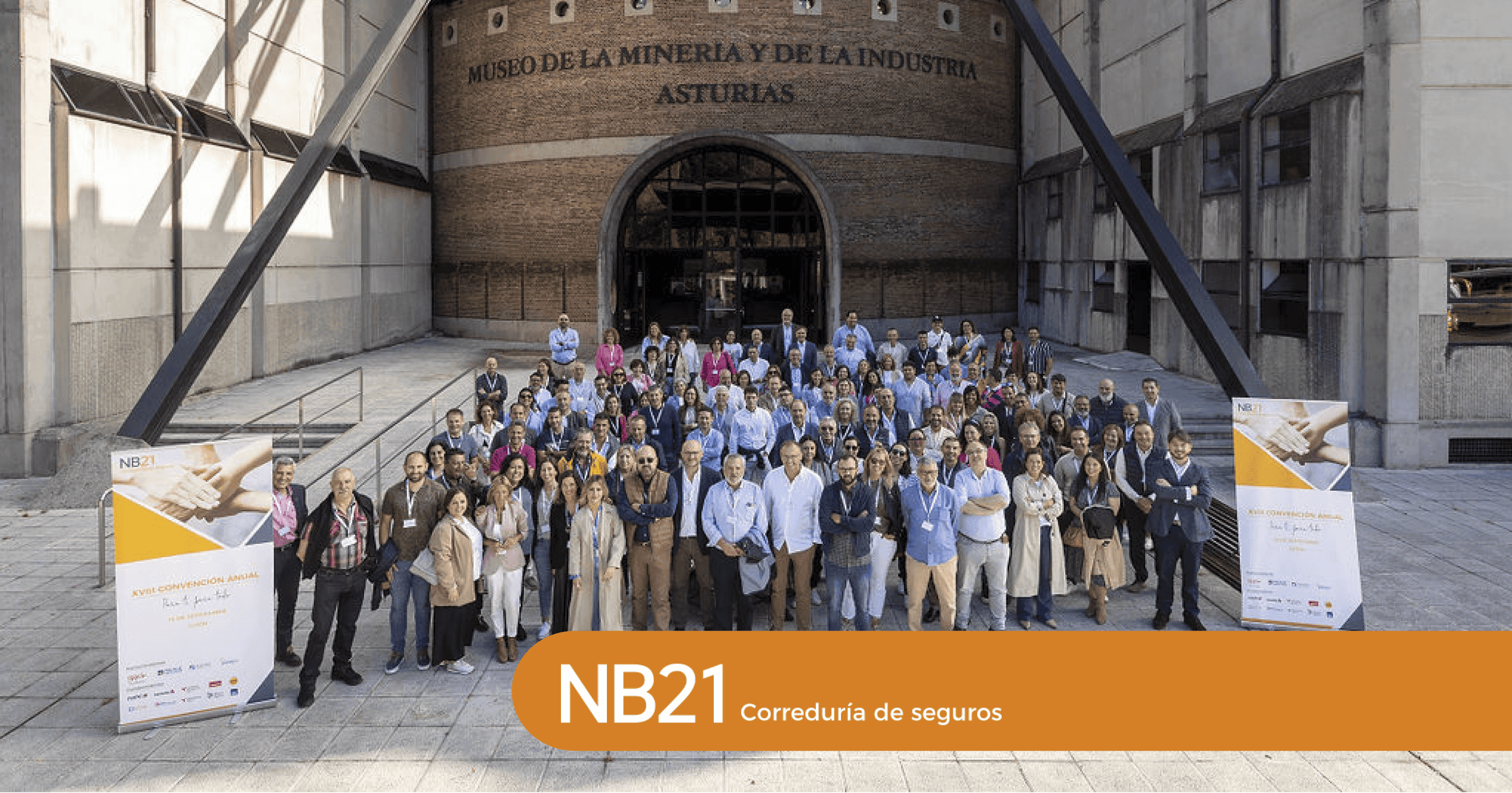 Foto_de_grupo_XVIII_Convención_Anual_NB21